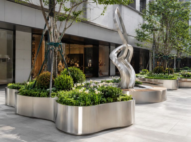 云阳县不锈钢景观雕塑与金属花箱